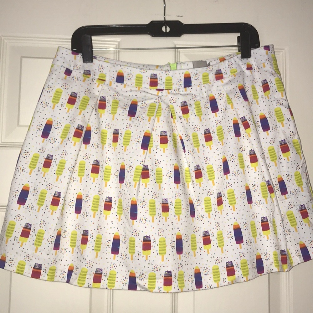 Cute pleated skirt